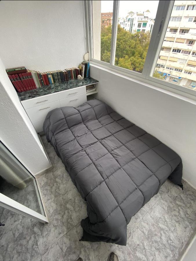 Apartamento Marbella Centro Con Piscina Luaran gambar